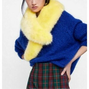 Zara Accessories NEW Faux Fur
Stole Scarf Collar Wrap Plush Yellow